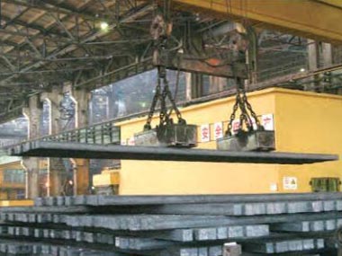 吊運(yùn)鋼錠/鋼坯用電磁鐵MW22系列